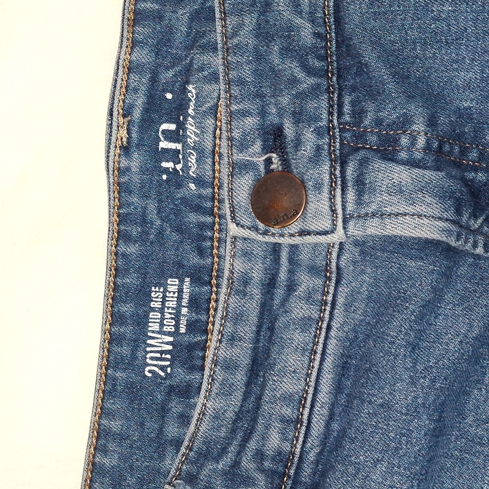a.n.a. Mid-rise Boyfriend Cropped Size 20W Jeans - Picture 5 of 7